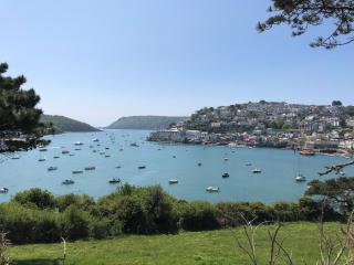 Salcombe - A Home from Home with estuary sea views - Salcombe - 9