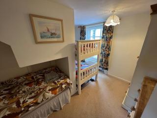Salcombe - A Home from Home with estuary sea views - Salcombe - 2