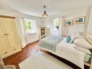 Carmel seaside cottage - - 6