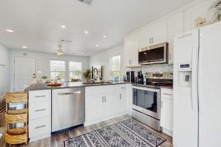 Island Gardens 201 - 2