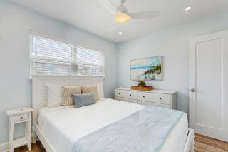 Island Gardens 201 - 1