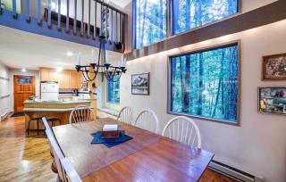 A 2-story, 3-bedroom traditional family ski chalet - Deming - 5