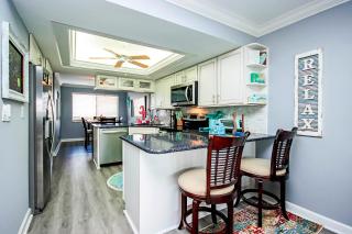 Beachy bayfront condo on Sanibel island Minutes to beach Sandpebble 4E - Sanibel - 6