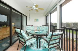 Beachy bayfront condo on Sanibel island Minutes to beach Sandpebble 4E - Sanibel - 1