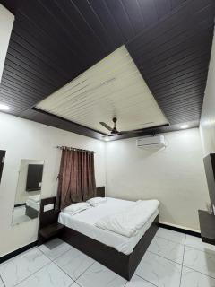 Super Hotel O Dwarka - Near Shree Dwarkadhish Temple - Formerly Madhav Residency - Dwarka - 6