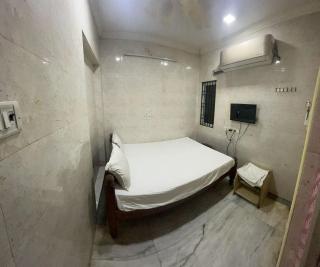 White Guest House - Chennai - 4