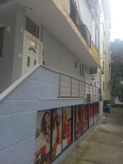 Local Life by the Sea - Durazzo - 4
