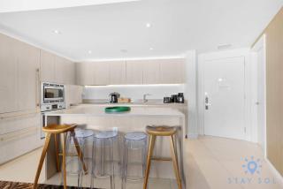 2 BR Apartment with Amenities and Balcony - Hollywood - 6