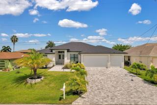 Villa Salty Fins - Beautiful Gulf Access Pool Home - Cape Coral - 9