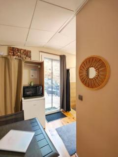 Capelle House - - 5