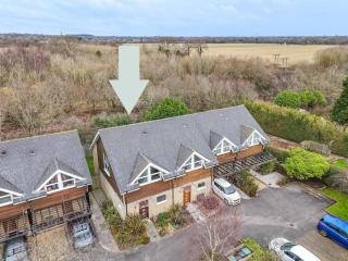 Contemporary Haven Close to the Coast - 0