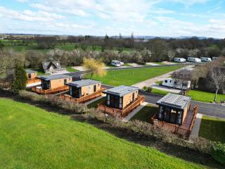Royal Umpire Caravan Park - Croston - 0