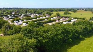 Royal Umpire Caravan Park - Croston - 9