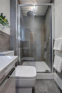 Apt 4 North Marine Villa - Scarborough - 3