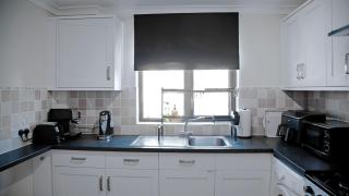 TMS Chic 3BDR house! Colchester! - - 3
