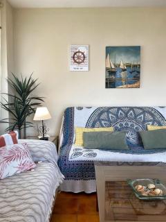 Apartamento en Urbanización Privada con Piscina en Primera Linea de Playa - Torrox - 4