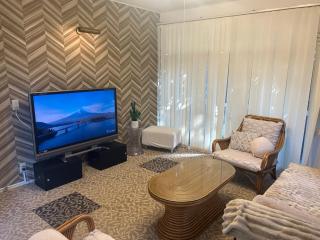 Airportside Chillhouse - 7