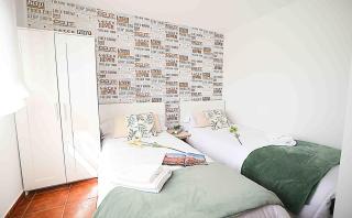 El apartartamento de Santa Eva by Just Room - 1