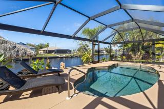 Villa Paradise Palms - Beautiful Gulf Access Home - Cape Coral - 0