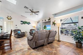 Villa Paradise Palms - Beautiful Gulf Access Home - Cape Coral - 7