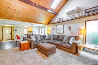 Pet-Friendly Ocean Park Rental with Outdoor Fire Pit - Ocean Park - 5