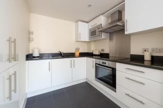 Stylish 1-Bed Flat in Greenwich - Steps from DLR & City Views - Londra - 6