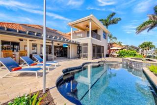 Luxury 5 Bedroom Waterfront Villa,Pool & Hot Tub - Cabo Coral - 0