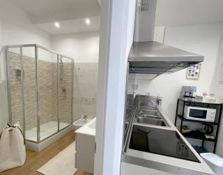 THE SHABBY HOUSE - Charming Seaside Retreat in Central Anzio, Steps from Beach and Train Station - Anzio - 9