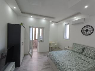 White Apartment Slavija - Belgrado - 5