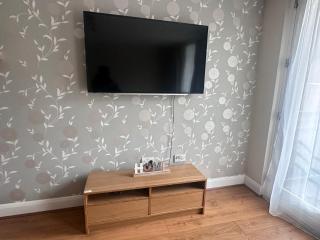 Central 1-Bed Flat near Broad St, NIA and Mailbox - Birmingham - 6
