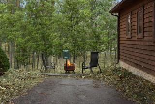 Enjoy Mountain Views Fire Pit Grill Deck & WiFi - 6
