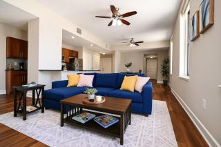 Luxe Downtown Suite Stadiums, Casino, R&R Hall! - Cleveland - 0