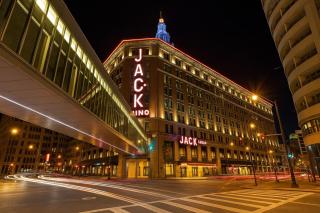 Luxe Downtown Suite Stadiums, Casino, R&R Hall! - Cleveland - 7