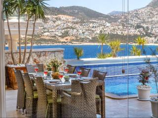 Lavish villa with Turkish Steam Bath - Kalkan - 6