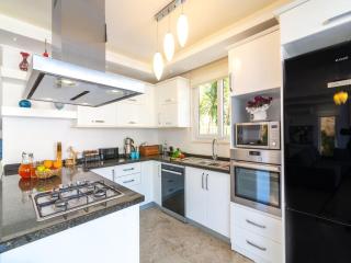 Lavish villa with Turkish Steam Bath - Kalkan - 8