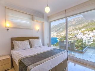 Lavish villa with Turkish Steam Bath - Kalkan - 5