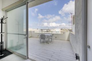 Fleur de Mai penthouse with large terrace in Gzira - Taʼ Xbiex - 7