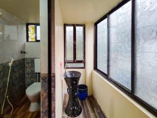 ac room with kitchen and Terrace - Calcuta - 5