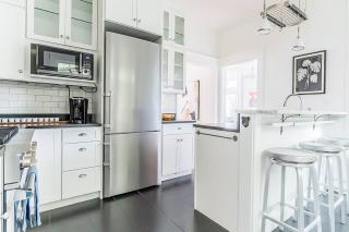 Charming Urban Retreat Elegant Home in Cap Hill - 9