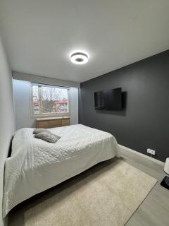 Cozy-15min to airport, free parking - 3