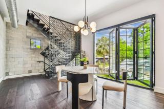 NEW! The Strata Barn - Luxury Hyde Park Townhome - Tampa - 1