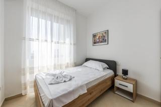 Billy s 4 BDR Apartment by PS - Durazzo - 2