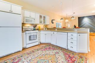 Ski, Shop, Explore Hidden Gem Near Lake Michigan! - 7