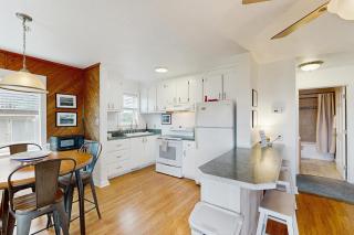 Tarpon Drive Hideaway Unit A - Avon - 4
