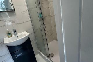Private Room with Ensuite Bathroom & Free Parking - Birmingham - 5