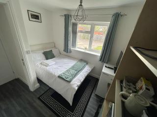 Private Room with Ensuite Bathroom & Free Parking - Birmingham - 7