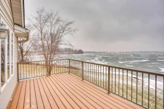 519B) Large 2 bedroom on the water - Cokato - 2