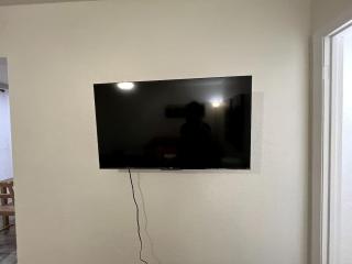 Luxe Stylish 2BR, 8 Min to DFW Airport - Irving - 3