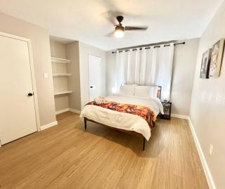 Cowboy Retreat Stylish 2BR, 8 Min from DFW Airport - Irving - 6