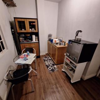 Anthony's Urban Oasis - 4